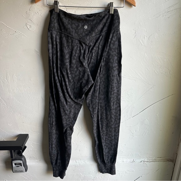 Lululemon Align Jogger 28" in Formation Camo Deep Coal Multi Size 6 - Picture 7 of 14